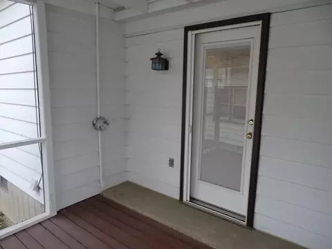 836 W Empire, Freeport, IL 61032 photo 18