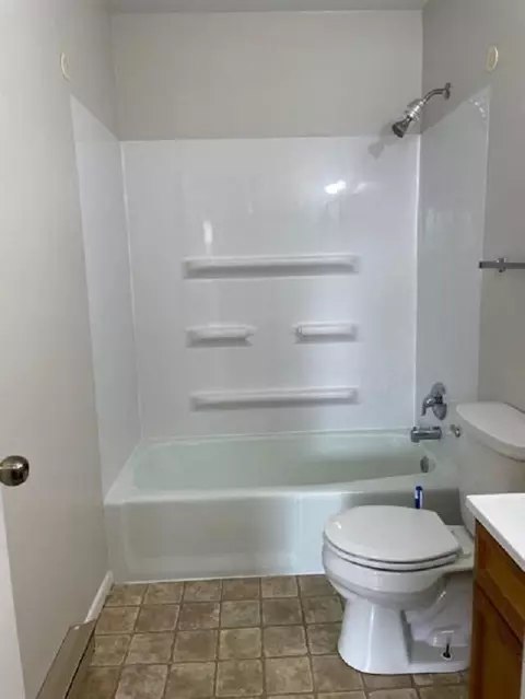 117 E Merchant St, Byron, IL 61010 photo 18