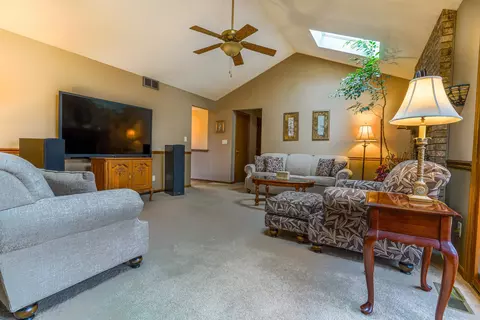 6426 Twin Deer Run, Roscoe, IL 61073 photo 18