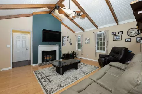 12002 S Gate Rd, Roscoe, IL 61073 photo 4