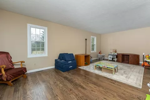 12002 S Gate Rd, Roscoe, IL 61073 photo 8