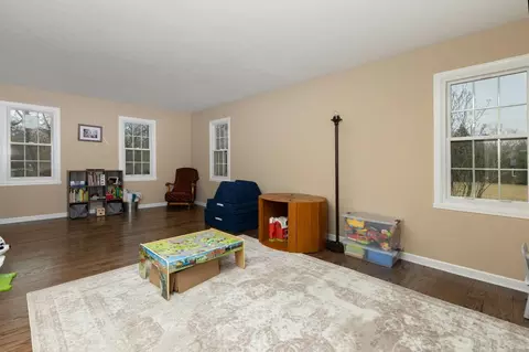 12002 S Gate Rd, Roscoe, IL 61073 photo 9