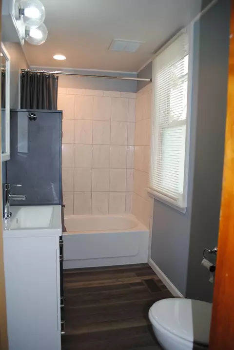 209 E 1st St, Leaf River, IL 61047 photo 19