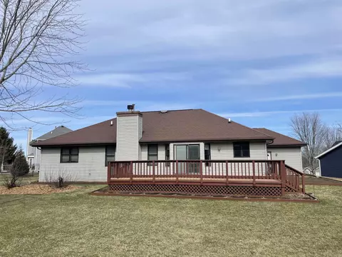 406 Ivyleaf Ct, Roscoe, IL 61073 photo 2