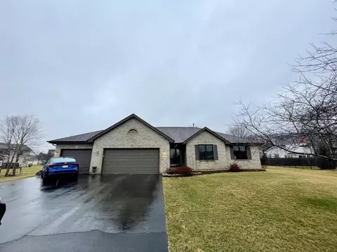 406 Ivyleaf Ct, Roscoe, IL 61073 photo 1