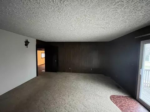 213 Walnut St, Cherry Valley, IL 61016 photo 6