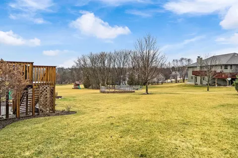 12451 Whispering Winds Dr, Roscoe, IL 61073 photo 45