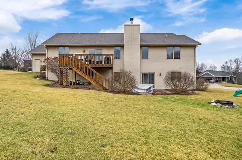 12451 Whispering Winds Dr, Roscoe, IL 61073 photo 43