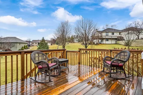 12451 Whispering Winds Dr, Roscoe, IL 61073 photo 41