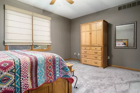 12451 Whispering Winds Dr, Roscoe, IL 61073 photo 20