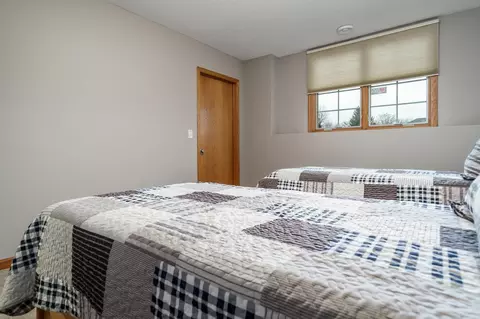 12451 Whispering Winds Dr, Roscoe, IL 61073 photo 36