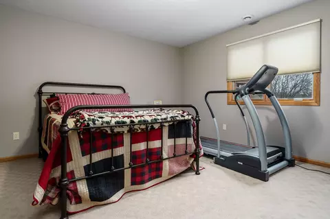 12451 Whispering Winds Dr, Roscoe, IL 61073 photo 38