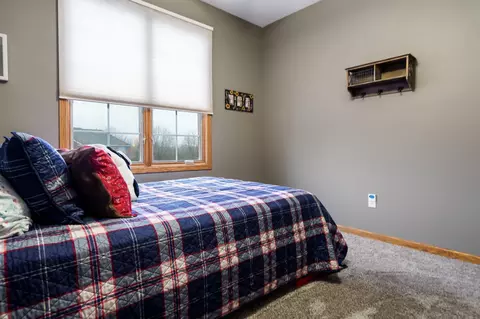 12451 Whispering Winds Dr, Roscoe, IL 61073 photo 24