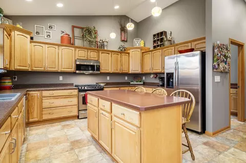 12451 Whispering Winds Dr, Roscoe, IL 61073 photo 14