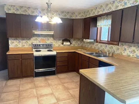 106 Williston Ct, Warren, IL 61087 photo 4