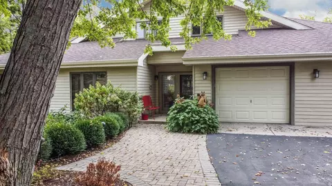 27-48 Ridgeview Dr, Lanark, IL 61046 photo 5