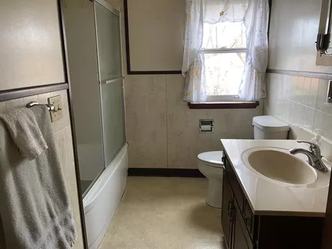 2380 Us Business 20 E, Freeport, IL 61032 photo 7