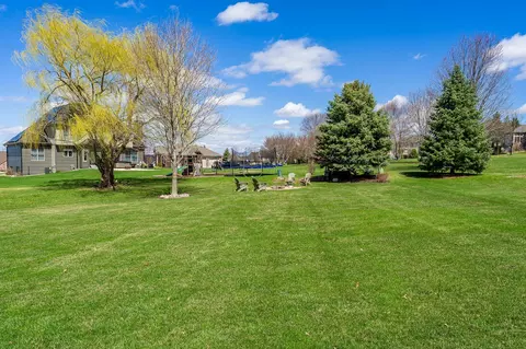 11521 Ridgecrest Dr, Roscoe, IL 61073 photo 16