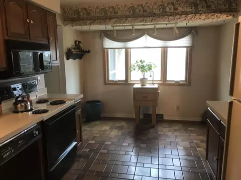 8457 Croix Trl, Roscoe, IL 61073 photo 5
