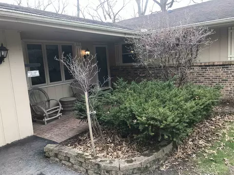 8457 Croix Trl, Roscoe, IL 61073 photo 2