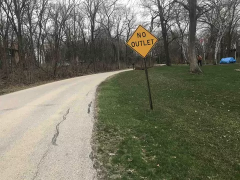 8457 Croix Trl, Roscoe, IL 61073 photo 31