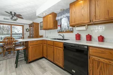911 Lake Summerset Rd, Lake Summerset, IL 61019 photo 12