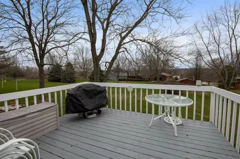 911 Lake Summerset Rd, Lake Summerset, IL 61019 photo 4