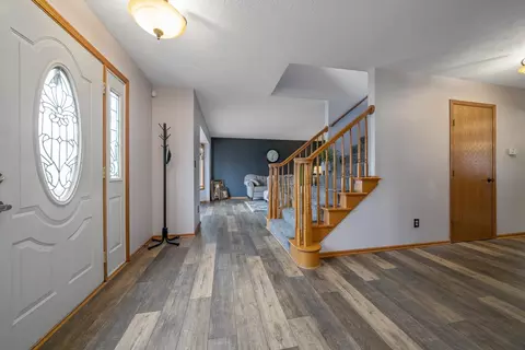 485 Terragon Ct, Roscoe, IL 61073 photo 2