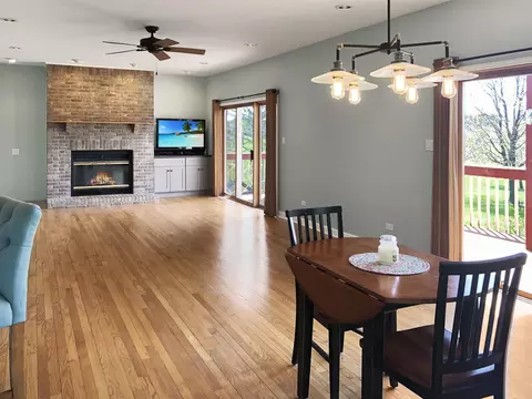 23-27 Broadview Dr, Lanark, IL 61046 photo 2