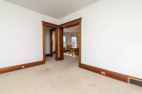 307 W 4th St, Leaf River, IL 61047 photo 7