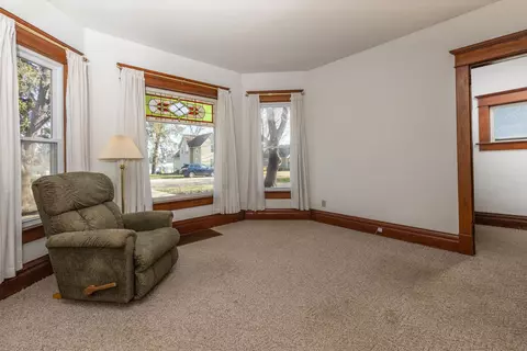 307 W 4th St, Leaf River, IL 61047 photo 6