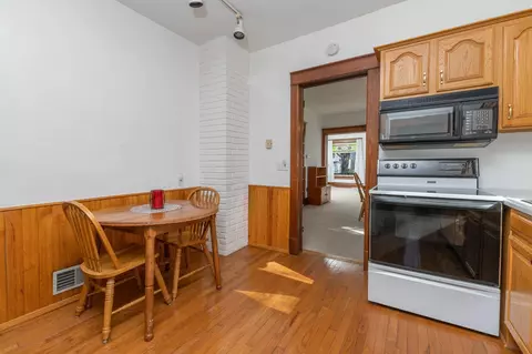 307 W 4th St, Leaf River, IL 61047 photo 10