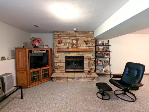 2353 Butternut Bnd, Lake Summerset, IL 61019 photo 13