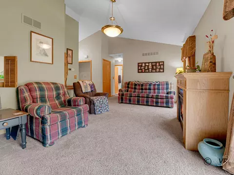 3402 Katherine Dr, Freeport, IL 61032 photo 10