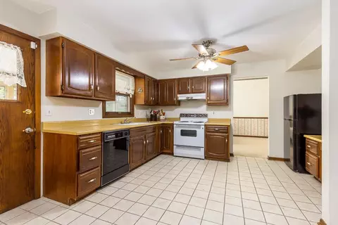 2513 Lundgren Rd, Pecatonica, IL 61063 photo 10