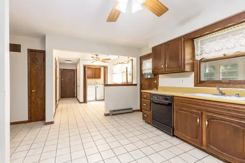 2513 Lundgren Rd, Pecatonica, IL 61063 photo 9
