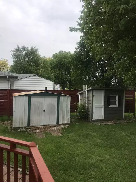 116 Park Crest Dr, Freeport, IL 61032 photo 8