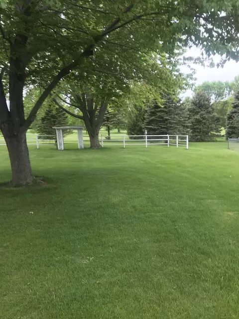 116 Park Crest Dr, Freeport, IL 61032 photo 7
