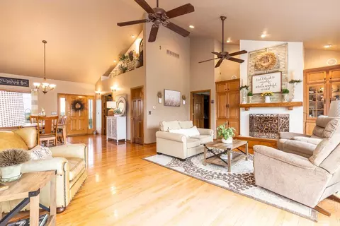 14539 Saunders Rd, Pecatonica, IL 61063 photo 13