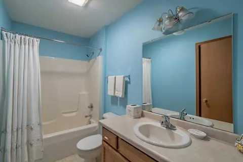 5-236 Heathcliff, Lanark, IL 61046 photo 9