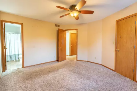 6372 Greystone Dr, Roscoe, IL 61073 photo 12