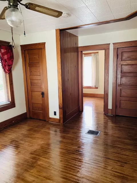 20 E Jefferson, Freeport, IL 61032 photo 14