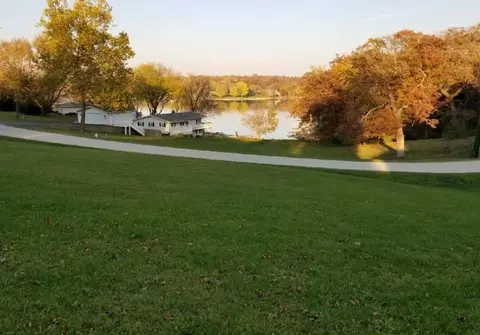 1966 Baintree, Lake Summerset, IL 61019