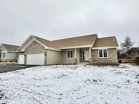 6123 Hathaway Trl, Roscoe, IL 61073