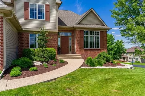 7538 Skyview Trl, Roscoe, IL 61073 photo 2