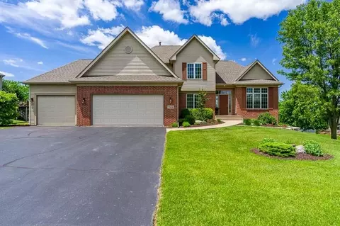 7538 Skyview Trl, Roscoe, IL 61073 photo 1