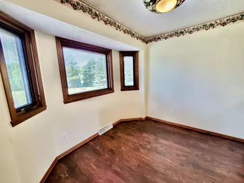 6498 Sutter Dr, Roscoe, IL 61073 photo 11