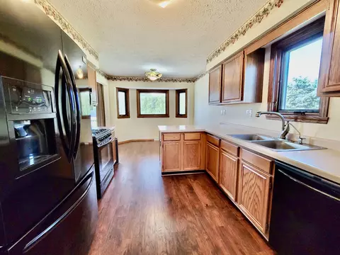 6498 Sutter Dr, Roscoe, IL 61073 photo 7