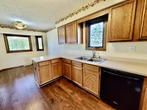 6498 Sutter Dr, Roscoe, IL 61073 photo 10