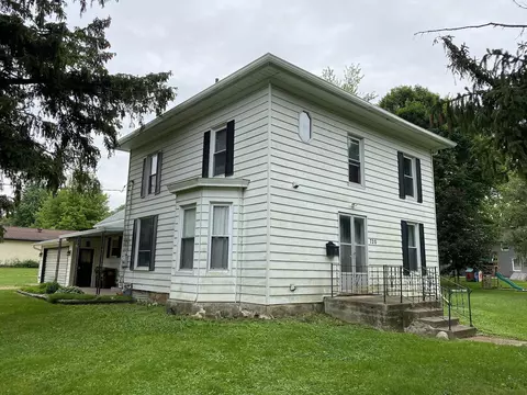 720 E Franklin St, Lanark, IL 61046 photo 2